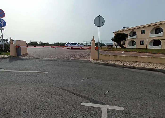 Mar, Colina Sol - T2 Com Acesso A 公寓 *